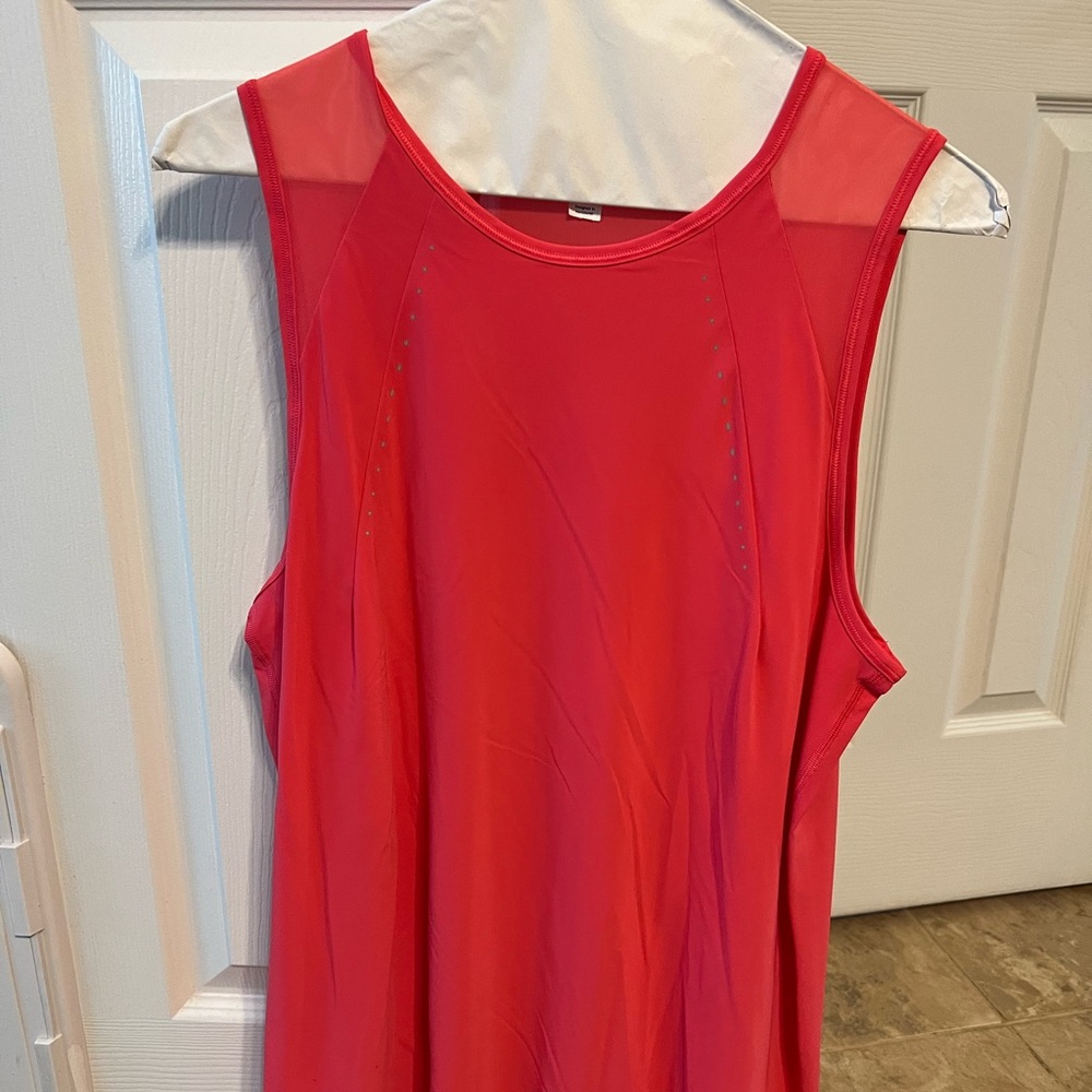 Lululemon Sculpt tank top